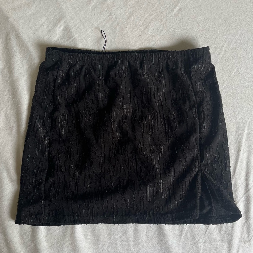 Pretty Little Thing Black Mini Skirt